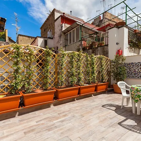 Materdei Terrace * Νάπολη